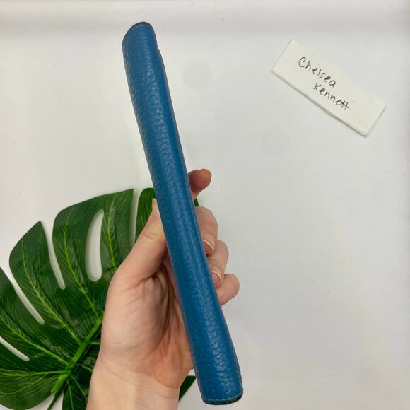 Louis Vuitton Brazza Wallet Blue Taurillon Leather Grained Calfskin Long Bifold - Picture 5 of 15